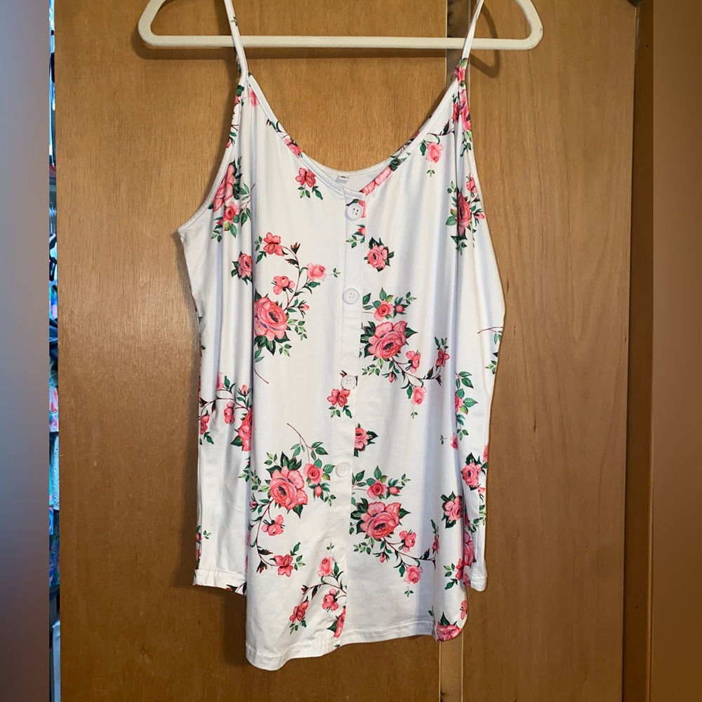 Ritera Tank flower
